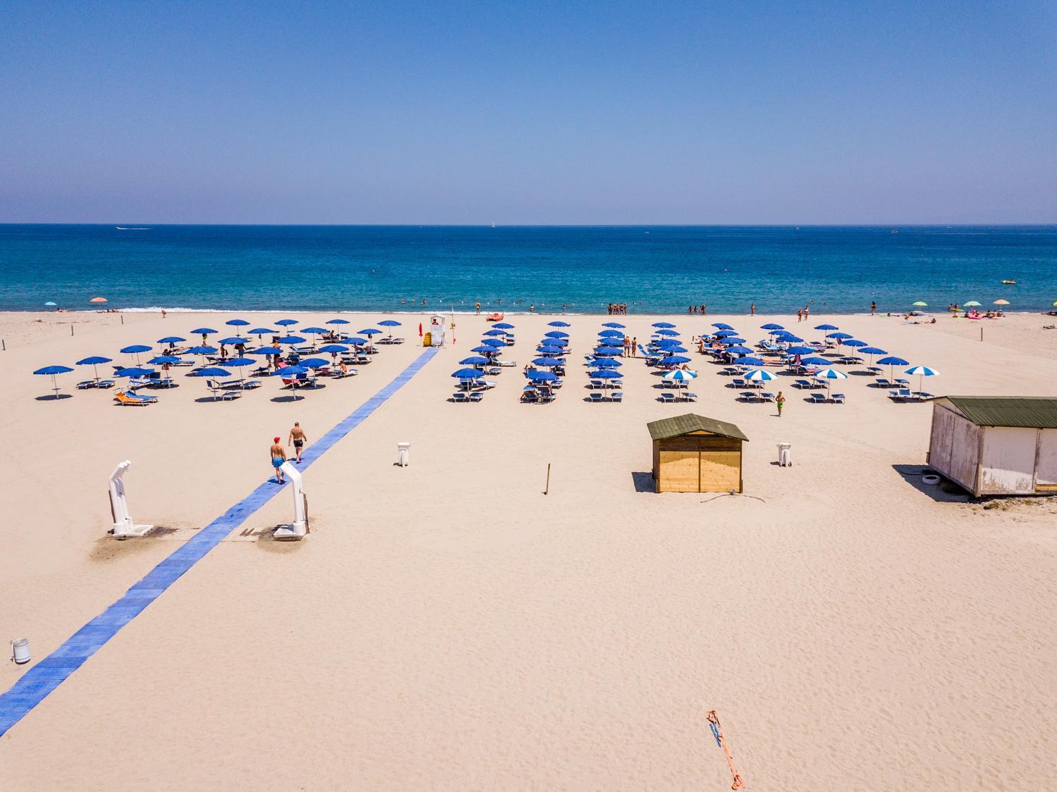 Le Dune Beach Club Messina Eksteriør bilde