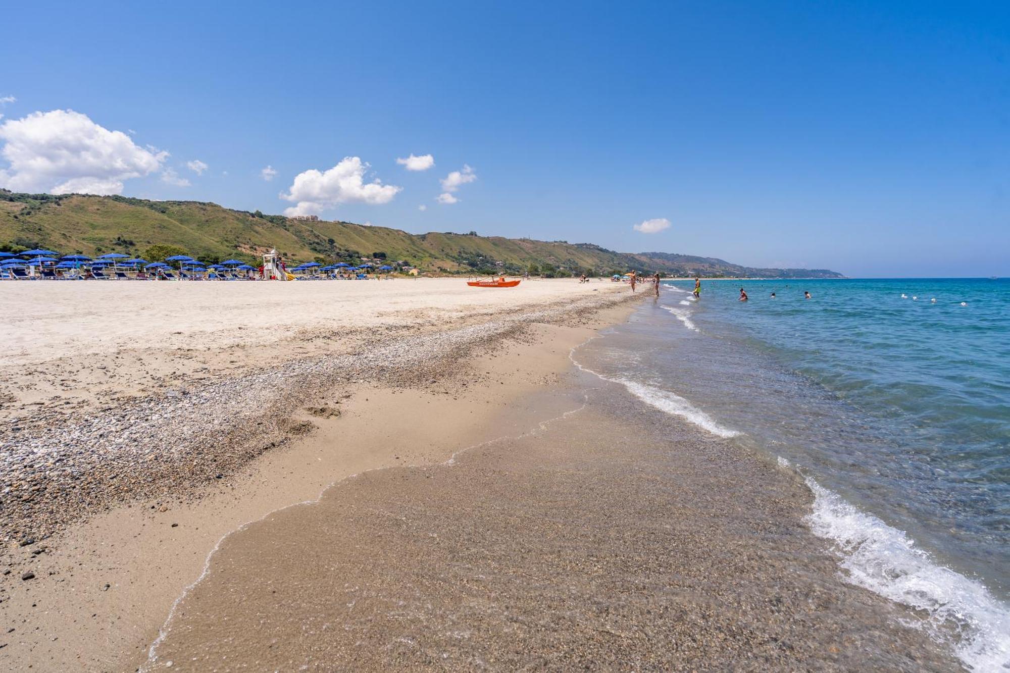 Le Dune Beach Club Messina Eksteriør bilde